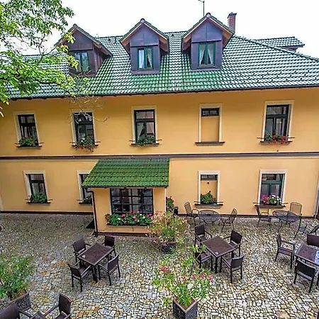 Üdülőközpont Johanka 4*