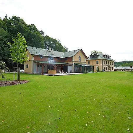 Johanka Kamenice nad Lipou