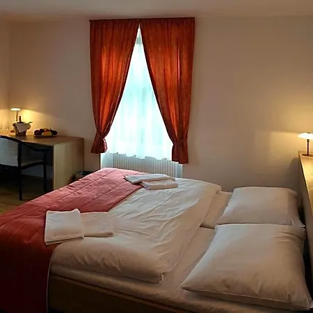 Ośrodek wypoczynkowy Johanka 4*