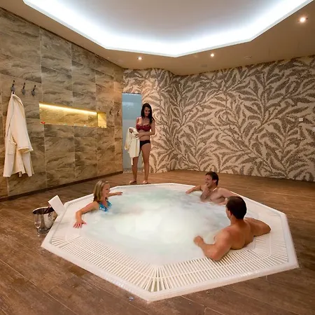 Θέρετρο Johanka 4*