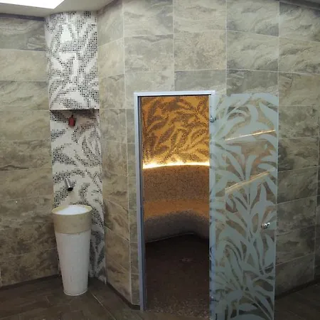 Johanka 4*