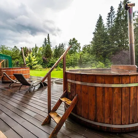 Johanka 4*